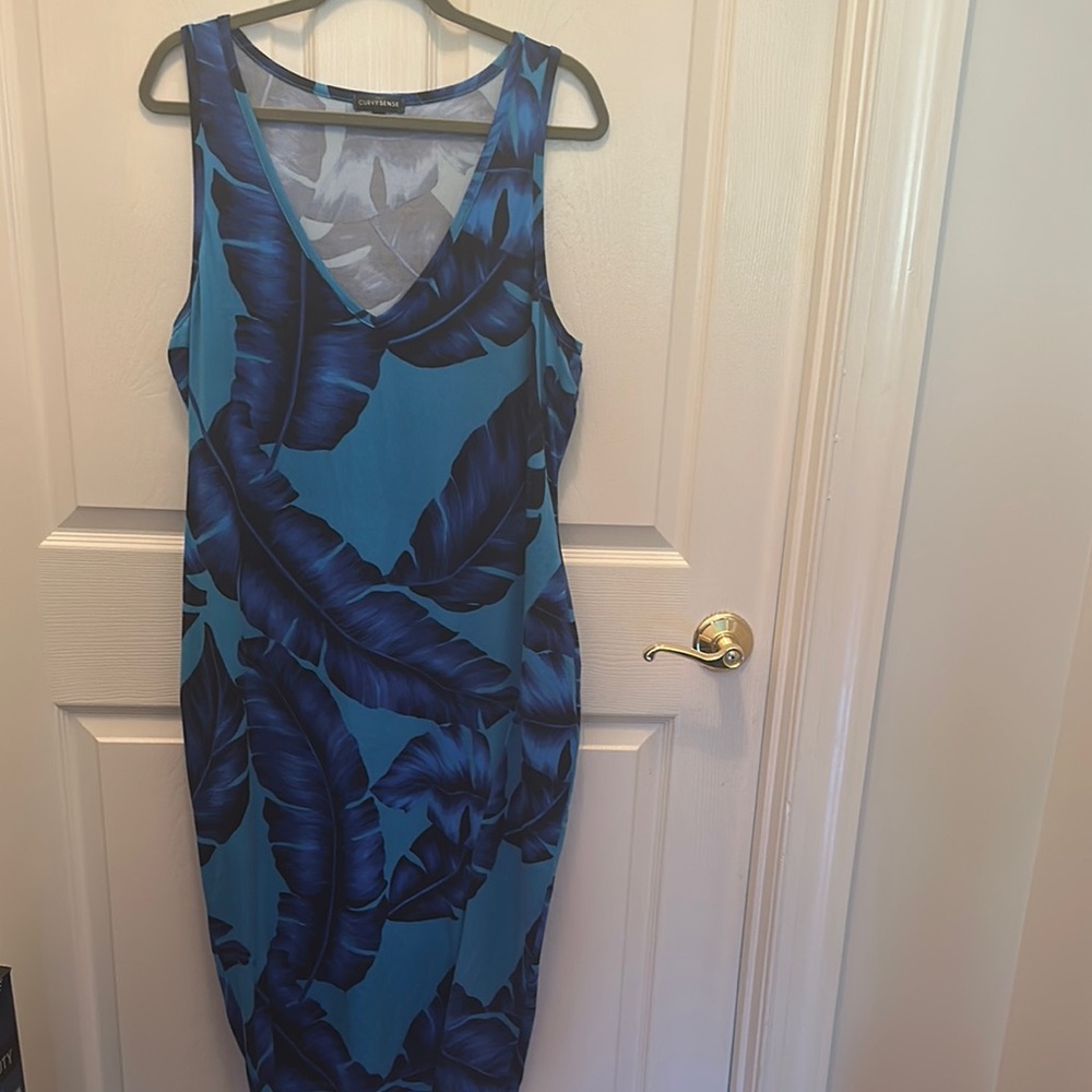 Blue Leaf Print Maxi Dress